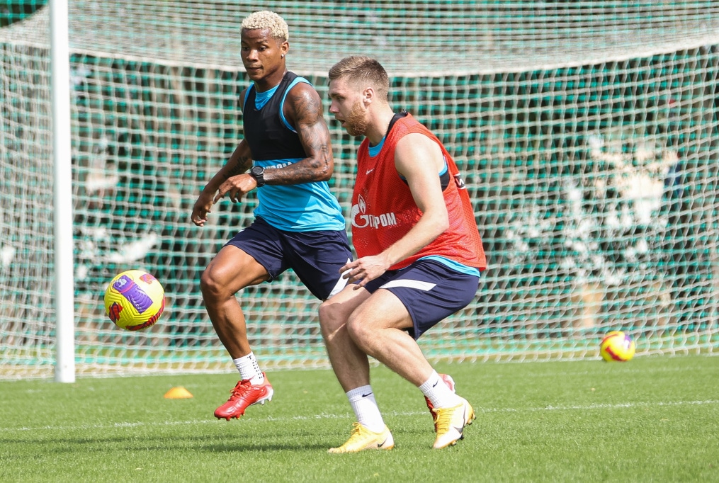 «Газпром»-тренировочные сборы в Дубае: 17 января, утренняя тренировка