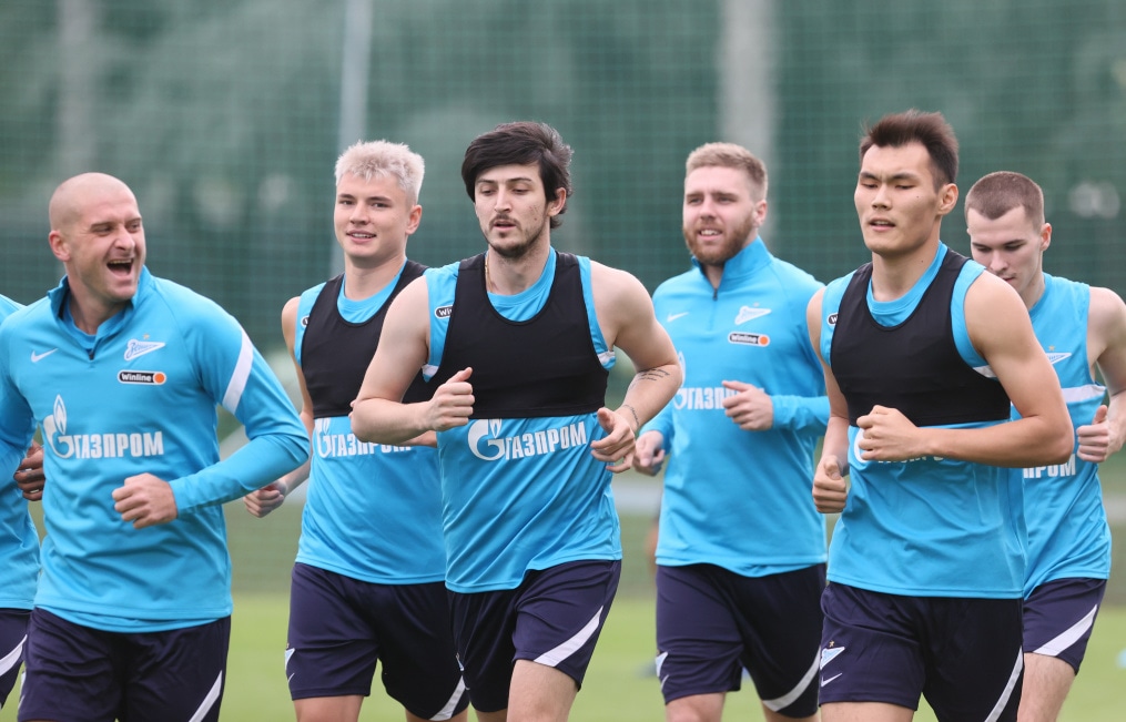 «Газпром»-тренировочные сборы в Дубае: 15 января, утренняя тренировка