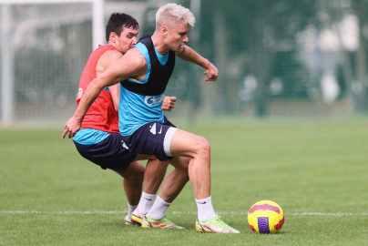 «Газпром»-тренировочные сборы в Дубае: 15 января, утренняя тренировка