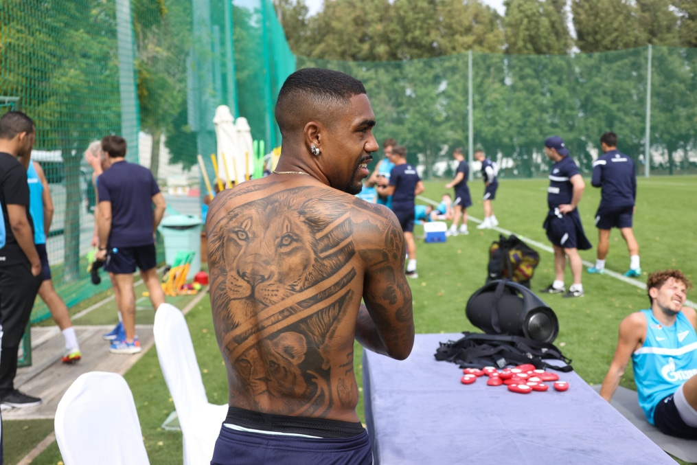 «Газпром»-тренировочные сборы в Дубае: 15 января, утренняя тренировка