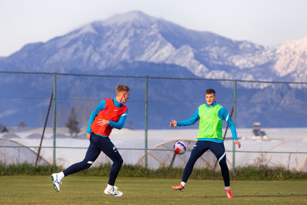 Сборы «Зенита»-м в Турции: 26 января, вечерняя тренировка