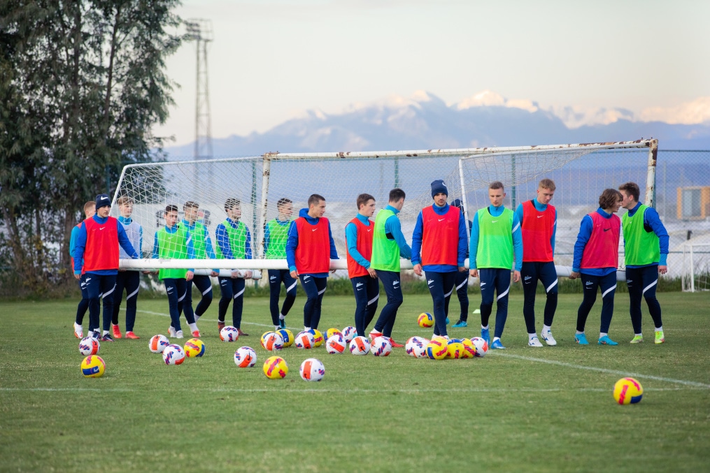 Сборы «Зенита»-м в Турции: 26 января, вечерняя тренировка