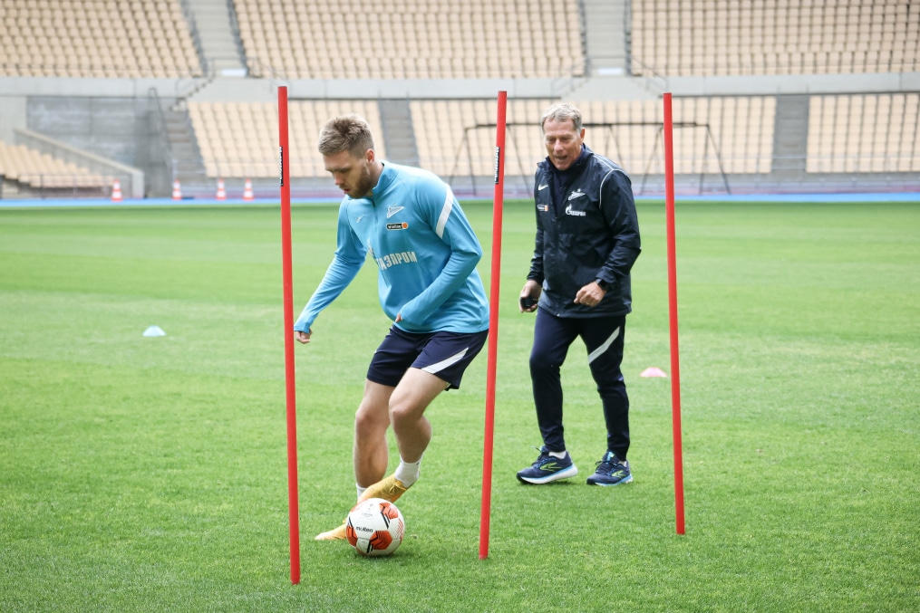 Тренировка сине-бело-голубых на стадионе «Ла-Картуха»