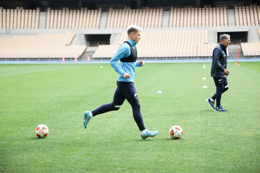 Тренировка сине-бело-голубых на стадионе «Ла-Картуха»