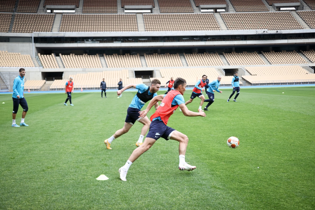 Тренировка сине-бело-голубых на стадионе «Ла-Картуха»