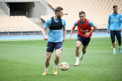 Тренировка сине-бело-голубых на стадионе «Ла-Картуха»