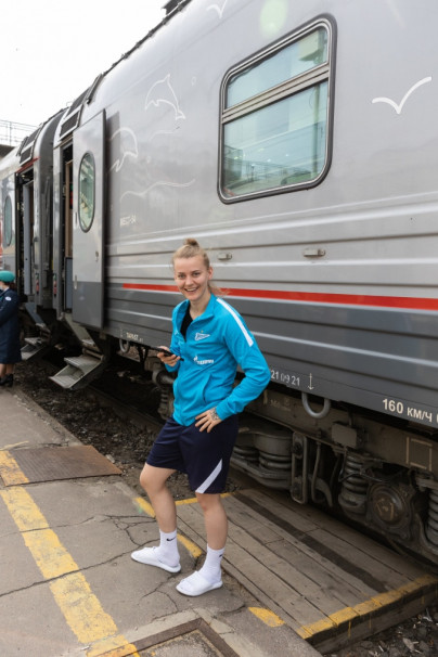 Возвращение  женской команды «Зенит» на поезде из  Ростов-на-Дону