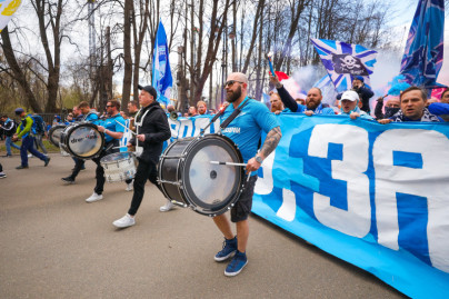 Чемпионский проход фанатов к стадиону Газпром Арена