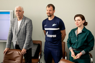 Вручение сертификатов тренерам из Сургута от Центра повышения квалификации тренеров