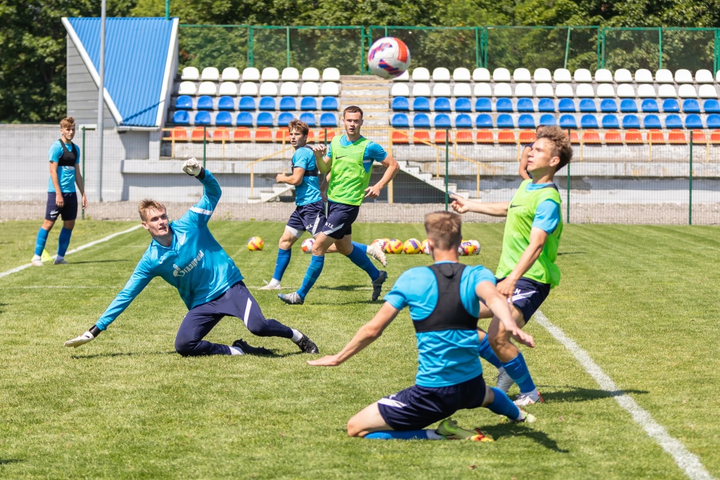 «Газпром» — тренировочные сборы «Зенита»-м в Ставропольском крае: 30 июня, утренняя тренировка