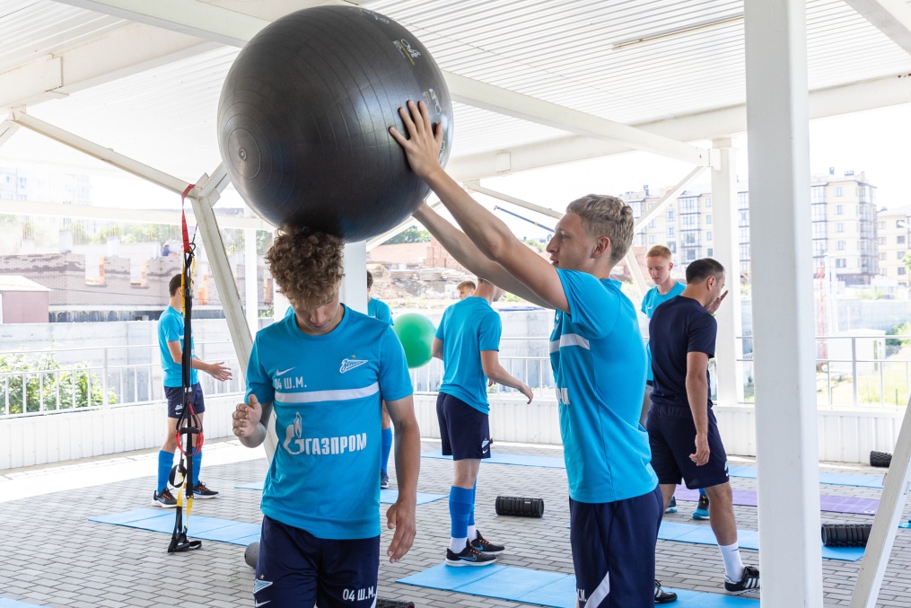 «Газпром» — тренировочные сборы «Зенита»-м в Ставропольском крае: 30 июня, утренняя тренировка