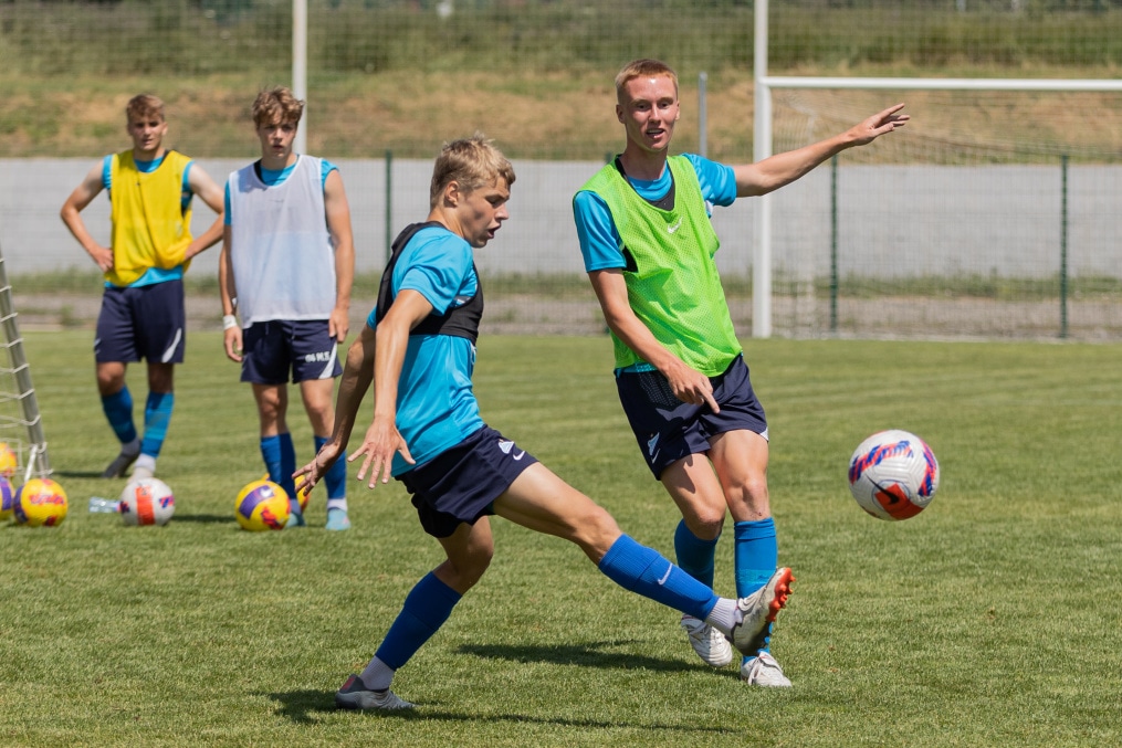 «Газпром» — тренировочные сборы «Зенита»-м в Ставропольском крае: 5 июля, утренняя тренировка