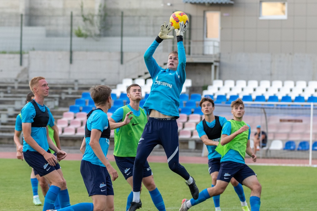 «Газпром» — тренировочные сборы «Зенита»-м в Ставропольском крае:  5 июля, вечерняя тренировка