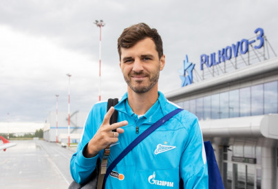 Команда «Зенит» в «Пулково» перед вылетом на матч с «Химками»