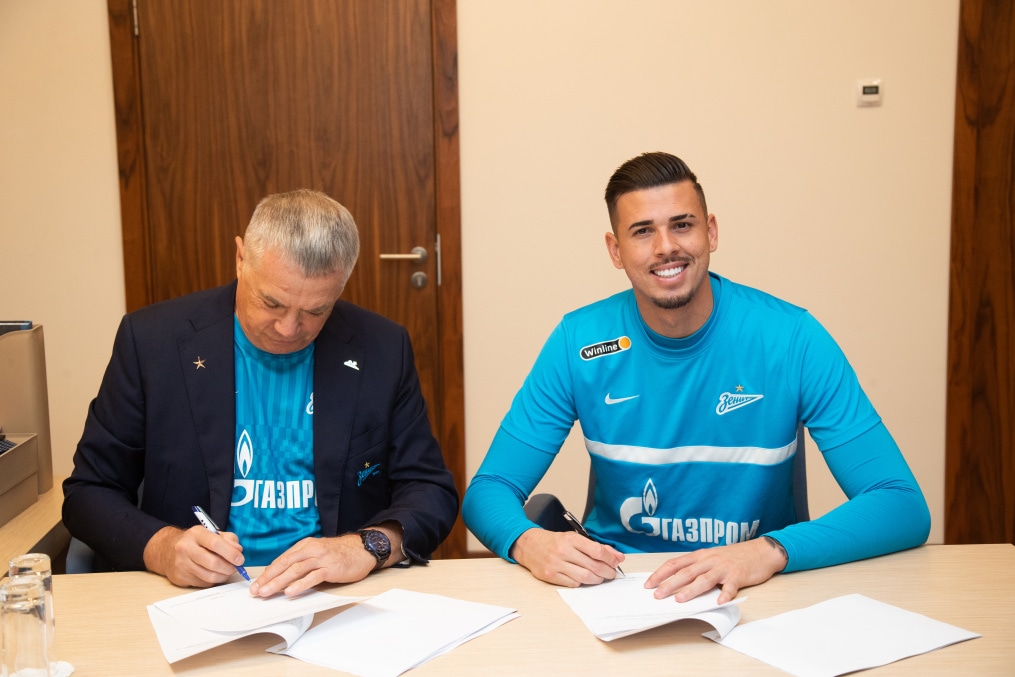 Подписание арендного соглашения с Иваном Куарезмой