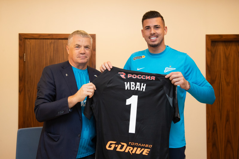 Подписание арендного соглашения с Иваном Куарезмой