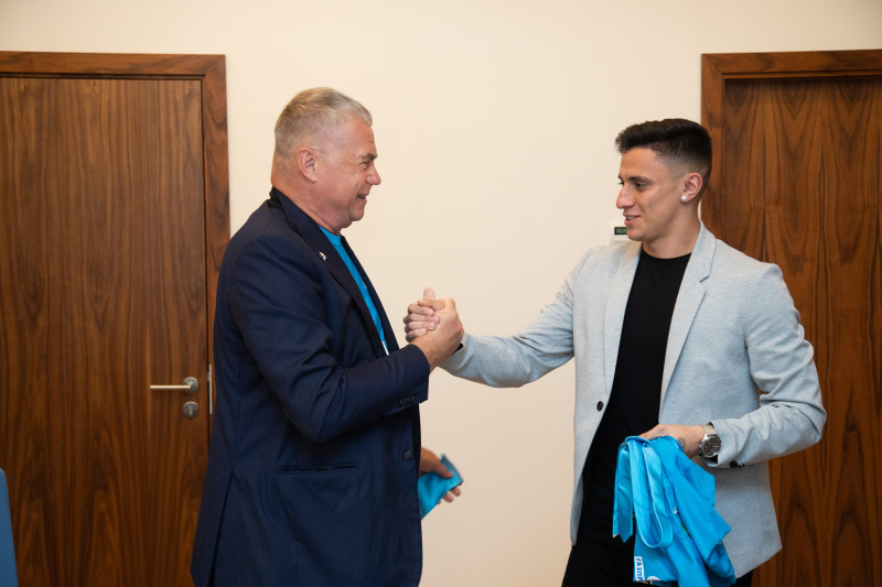 Подписание арендного соглашения с Густаво Мантуаном