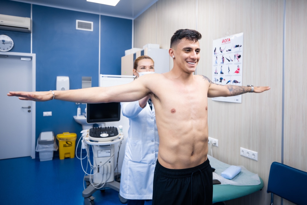 Медосмотр новых игроков «Зенита» в ММЦ «СОГАЗ»