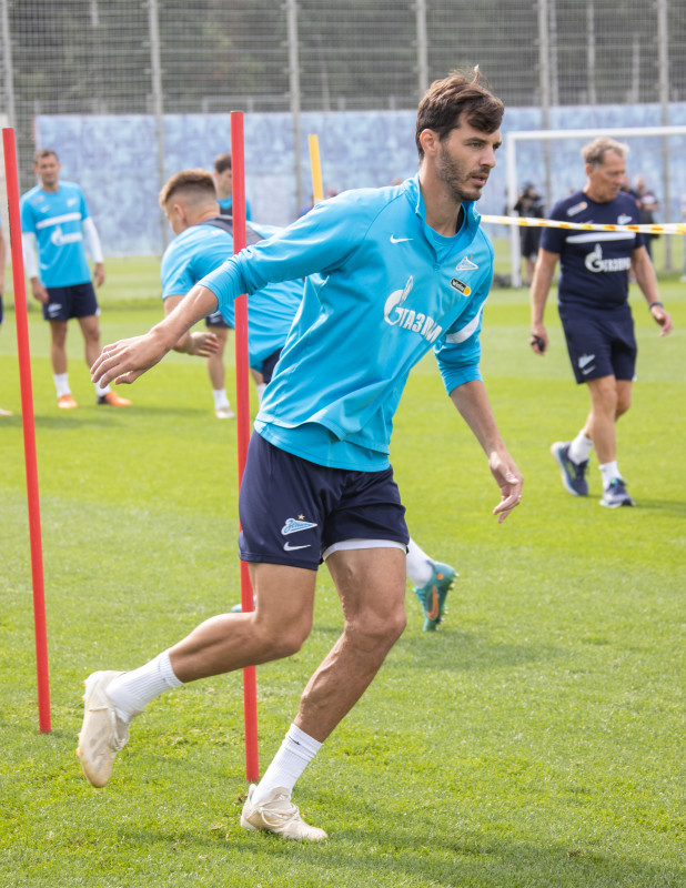 Открытая тренировка «Зенита» перед матчем с «Ахматом»