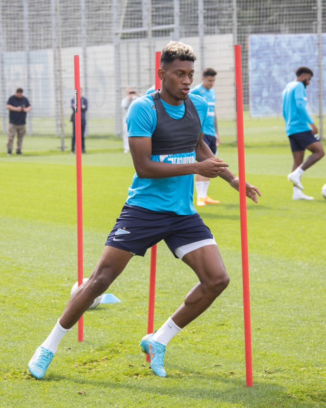 Открытая тренировка «Зенита» перед матчем с «Ахматом»