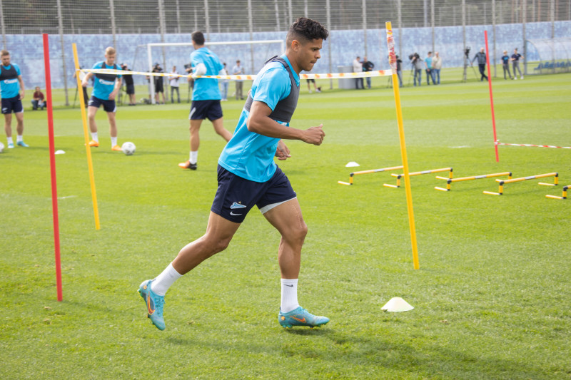 Открытая тренировка «Зенита» перед матчем с «Ахматом»