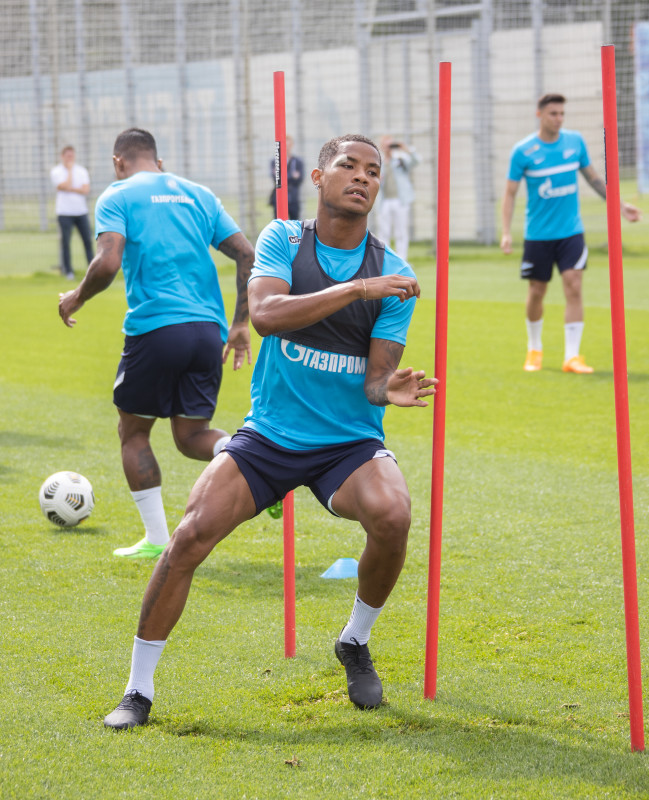 Открытая тренировка «Зенита» перед матчем с «Ахматом»