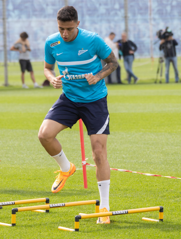 Открытая тренировка «Зенита» перед матчем с «Ахматом»