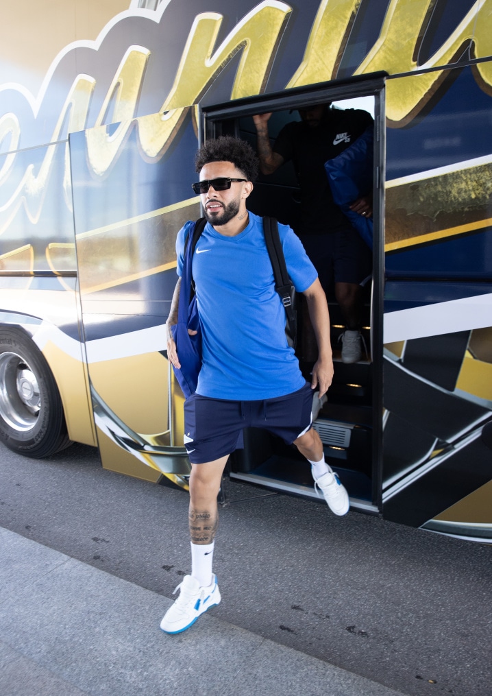 Команда «Зенит» в «Пулково» перед вылетом на матч с «Ахматом»