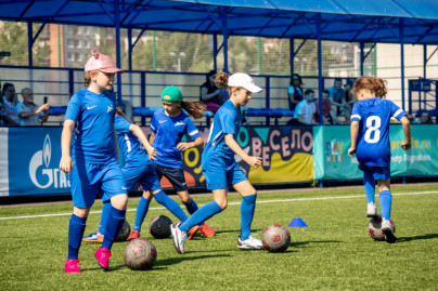 Футбольный фестиваль для девочек «Мы в игре. Лето в Сакт-Петербурге»