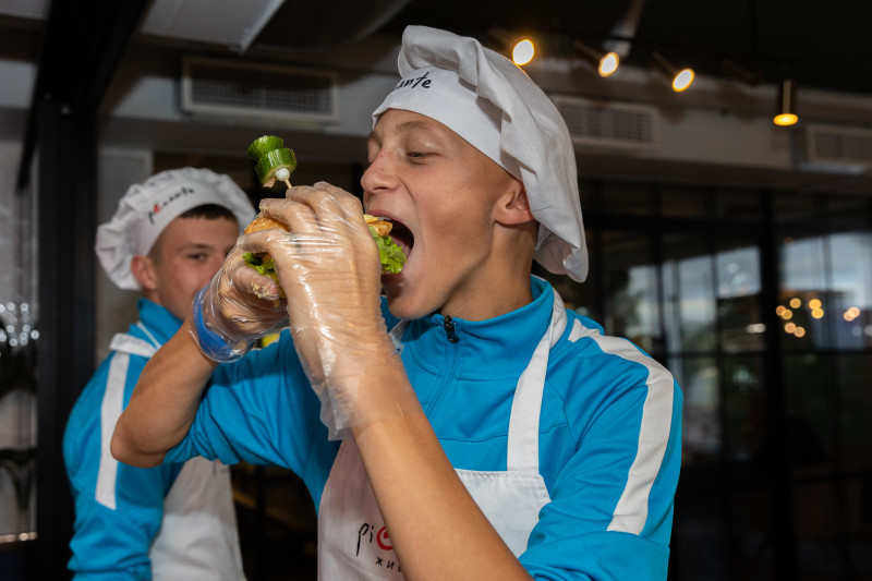 Воспитанники «Газпром»-академии приняли участие в кулинарном мастер-классе