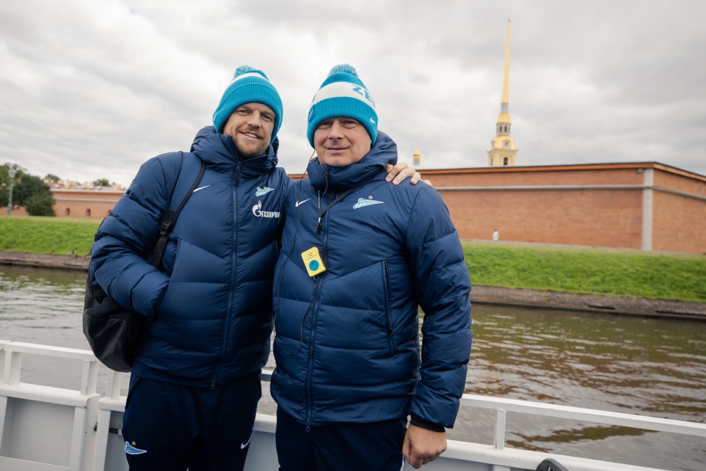 Молодежная команда «Зенита» совершила водное путешествие по Петербургу