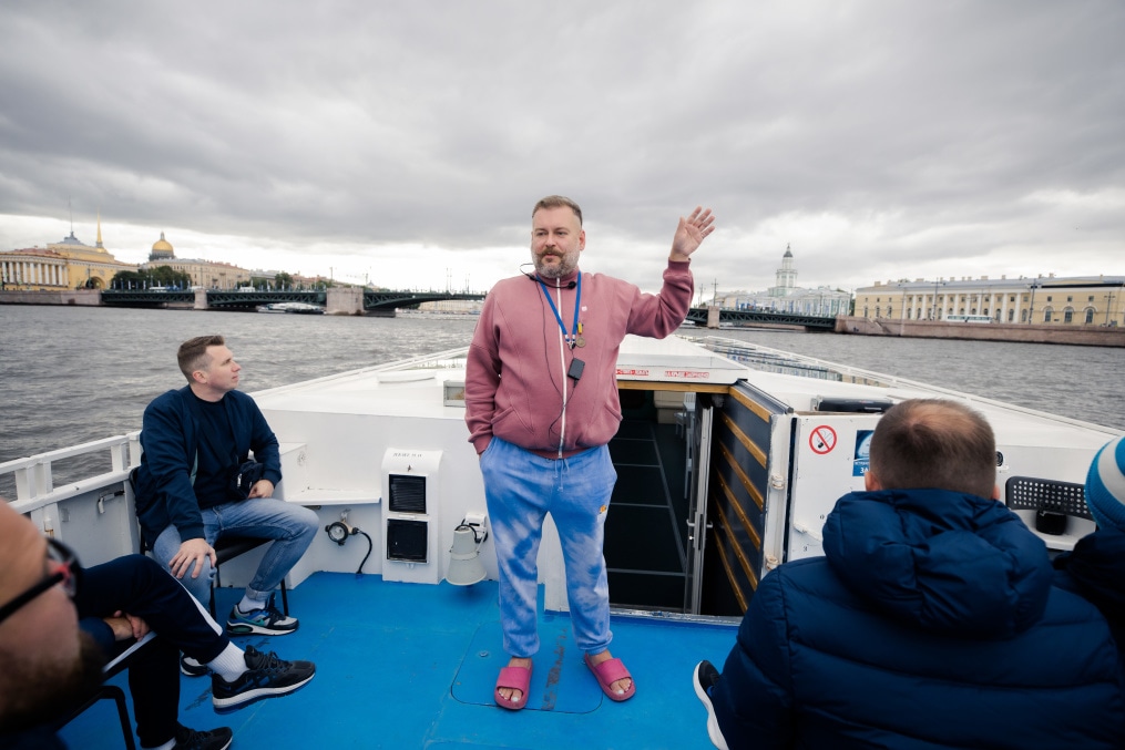 Молодежная команда «Зенита» совершила водное путешествие по Петербургу