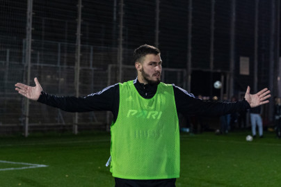 Тренировка медиафутбольного клуба «Амкал» в рамках подготовки к матчу 1/64 финала Фонбет Кубка России.