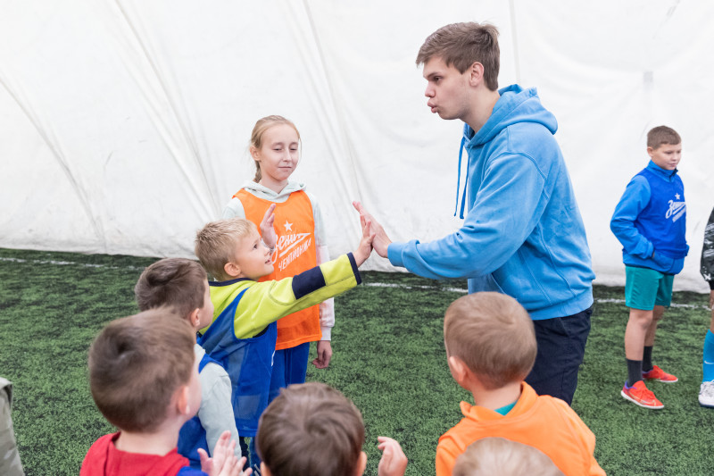 Константин Коноплев на открытии школы «Зенит-Чемпионика»