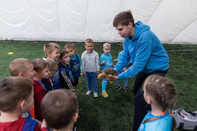 Константин Коноплев на открытии школы «Зенит-Чемпионика»