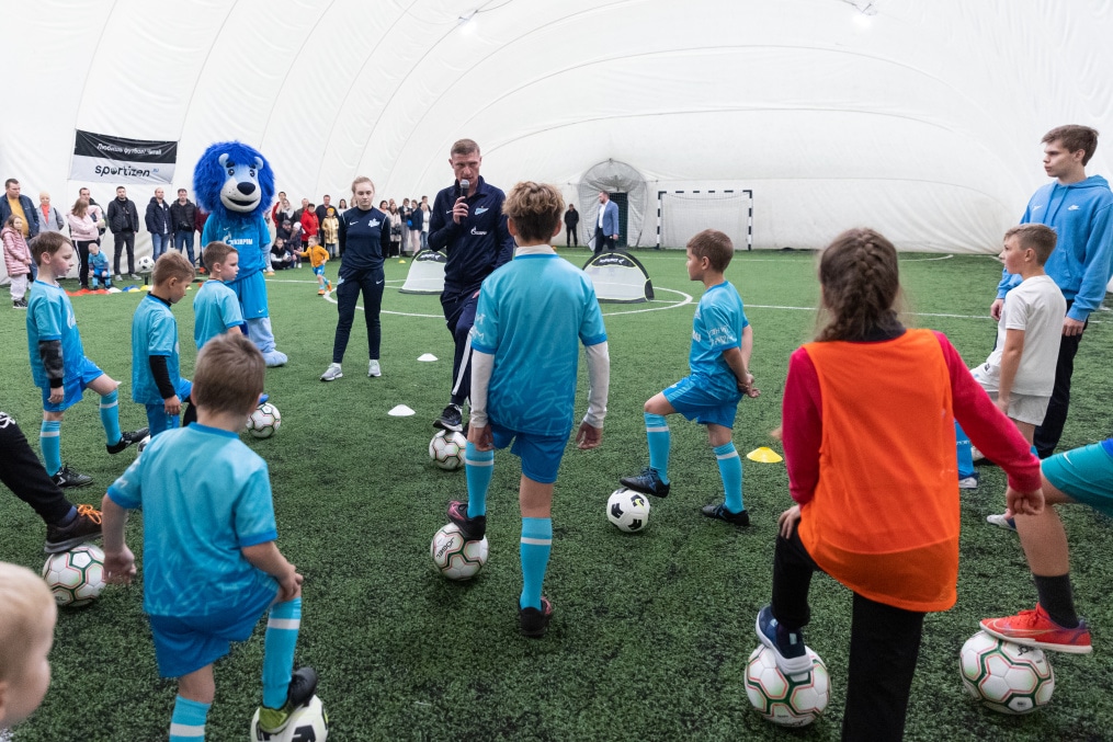 Константин Коноплев на открытии школы «Зенит-Чемпионика»