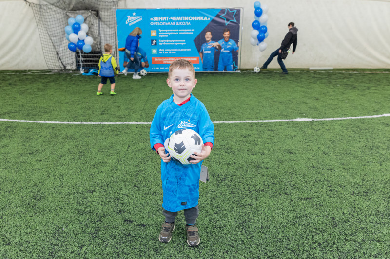 Константин Коноплев на открытии школы «Зенит-Чемпионика»