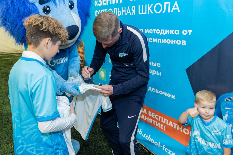 Константин Коноплев на открытии школы «Зенит-Чемпионика»