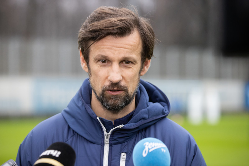 Сергей Семак на пресс-брифинге перед матчем с «Торпедо»