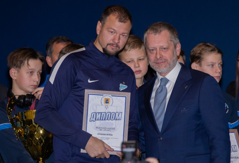 Церемония награждения победителей Первенства Санкт-Петербурга по футболу