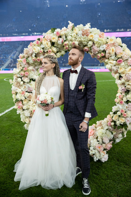 Свадебная церемония в перерыве матча «Зенит» — «Спартак»