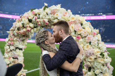 Свадебная церемония в перерыве матча «Зенит» — «Спартак»