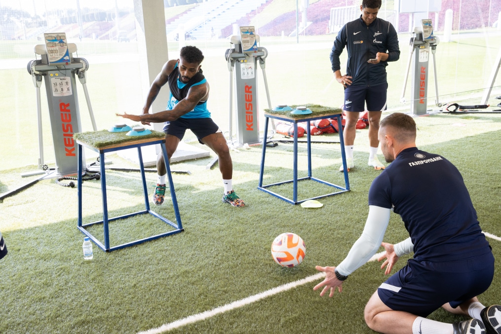 «Газпром»-тренировочные сборы в Катаре: 19 января, утренняя тренировка