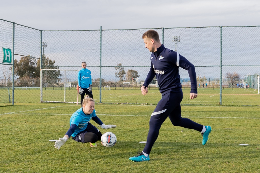 «Газпром»-тренировочные сборы женской  команды «Зенит» в Турции: 3 февраля, вечерняя тренировка