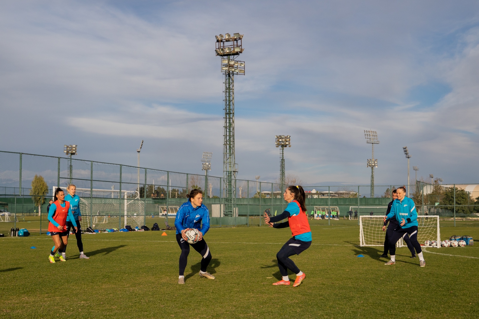 «Газпром»-тренировочные сборы женской  команды «Зенит» в Турции: 3 февраля, вечерняя тренировка