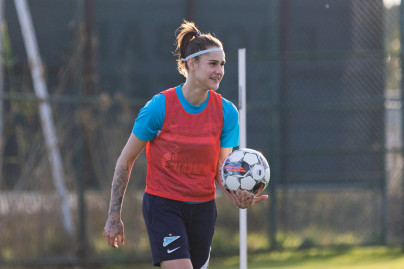 «Газпром»-тренировочные сборы женской  команды «Зенит» в Турции: 3 февраля, вечерняя тренировка