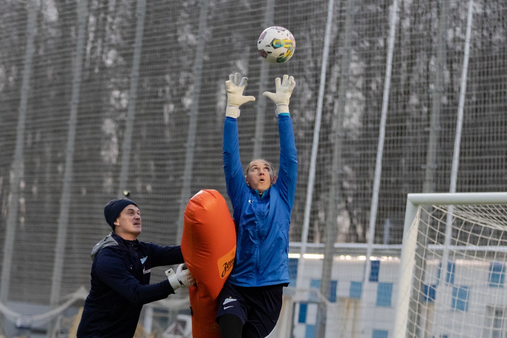 Первая тренировка женской команды в Удельном парке сезона 2023 года