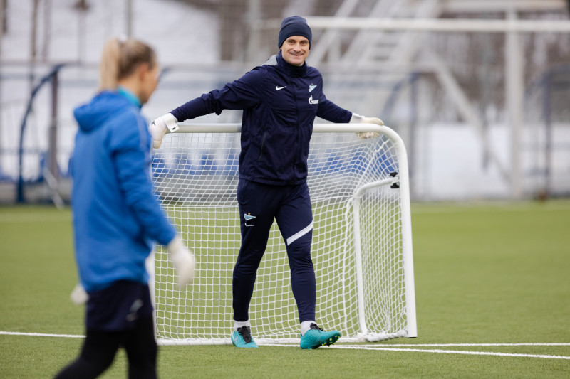 Первая тренировка женской команды в Удельном парке сезона 2023 года