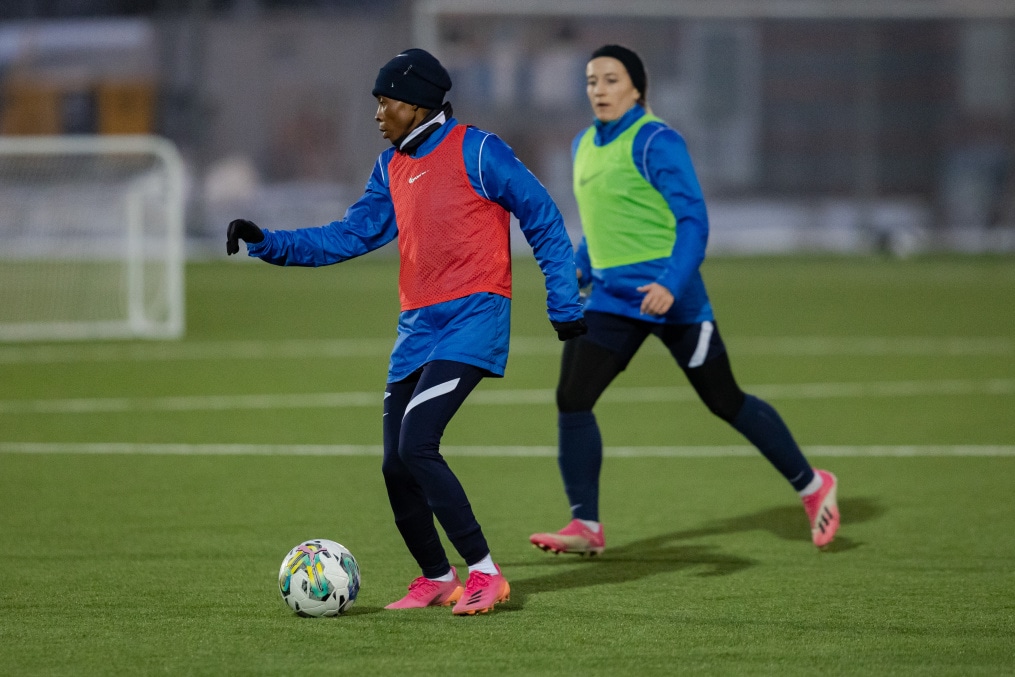 Первая тренировка женской команды в Удельном парке сезона 2023 года