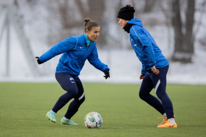 Первая тренировка женской команды в Удельном парке сезона 2023 года